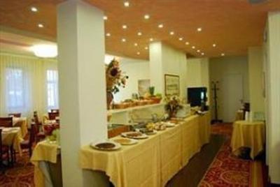 фото отеля Victoria Hotel/Residence