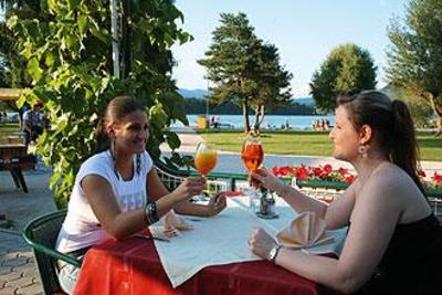фото отеля Strandhotel Faak am See