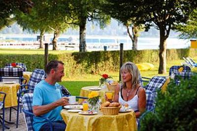 фото отеля Strandhotel Faak am See