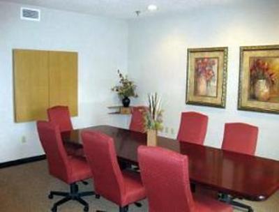 фото отеля Baymont Inn and Suites DeKalb