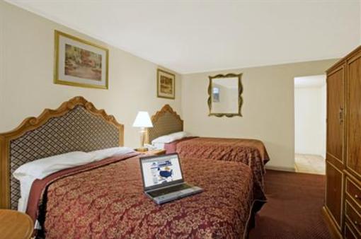 фото отеля Americas Best Value Inn Terrell