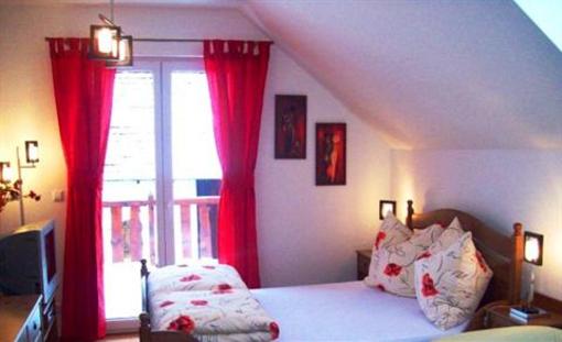 фото отеля Dwór Zawiszy Resort Ozimek