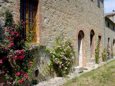 фото отеля Castello Di Grotti Corsano