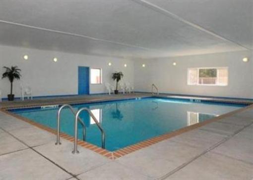 фото отеля Econo Lodge Miles City
