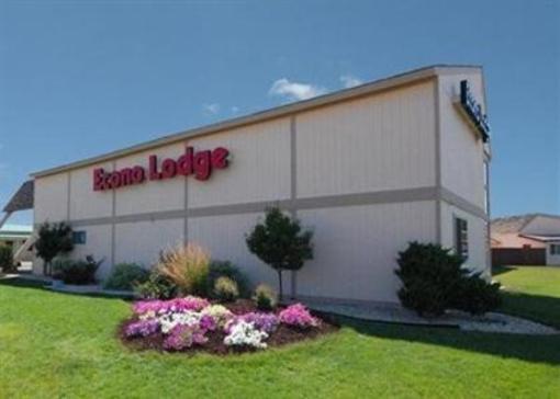 фото отеля Econo Lodge Miles City