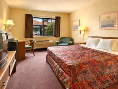 фото отеля Days Inn and Suites East Davenport Iowa