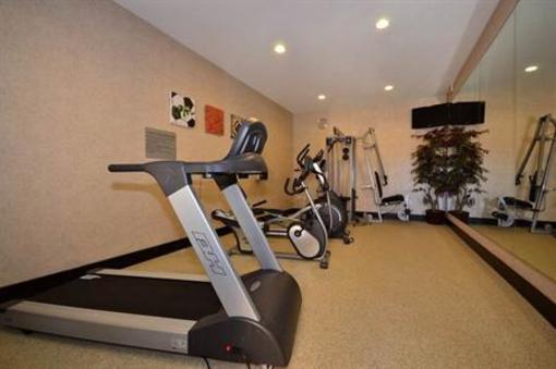 фото отеля Best Western Plus Lytle Inn & Suites