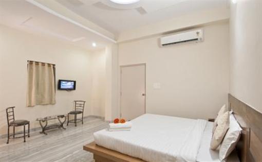 фото отеля Hotel Mandakini Palace Agra