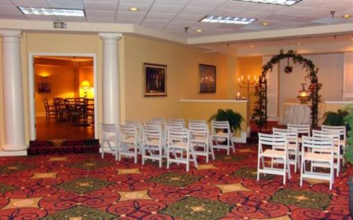 фото отеля Northeast Inn & Conference Center