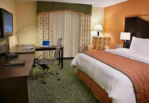 фото отеля Fairfield Inn & Suites Guelph