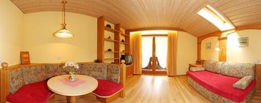 фото отеля Hotel Edelweiss Reit im Winkl