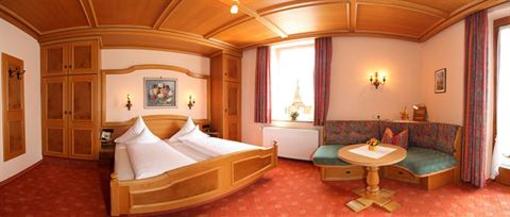 фото отеля Hotel Edelweiss Reit im Winkl