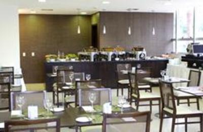 фото отеля Naoum Express Brasilia