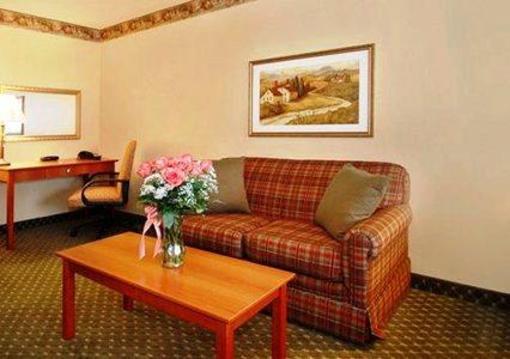 фото отеля Comfort Inn & Suites Ukiah