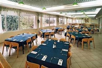 фото отеля Ma'ale Hachamisha Hotel