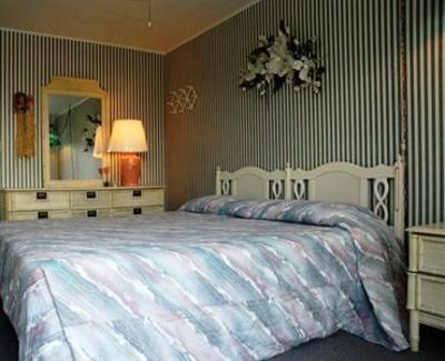 фото отеля Dolphin Inn Resort Fort Myers Beach