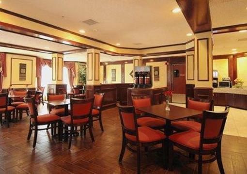 фото отеля Comfort Suites North/Galleria