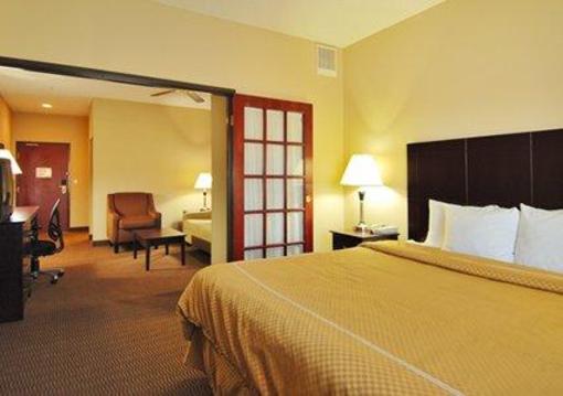 фото отеля Comfort Suites North/Galleria