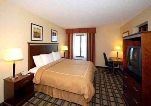 фото отеля Comfort Suites South Haven