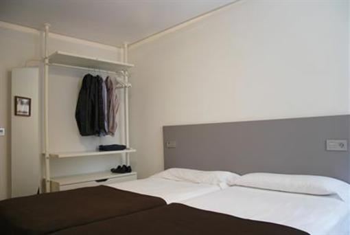 фото отеля The Leyre Apartment Pamplona