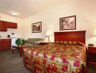 фото отеля Baymont Inn & Suites Fairborn