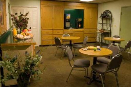 фото отеля Guesthouse Inn and Suites Lewiston