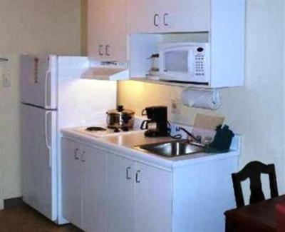 фото отеля Home-Towne Suites Tuscaloosa
