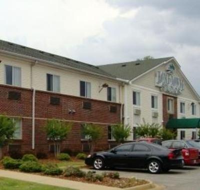 фото отеля Home-Towne Suites Tuscaloosa