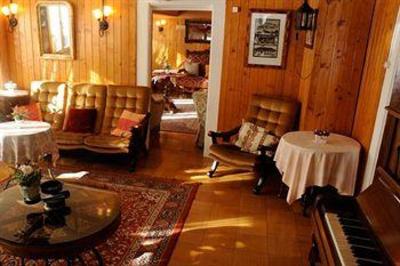фото отеля Hotel Du Chamois Chateau-d'Oex (Switzerland)