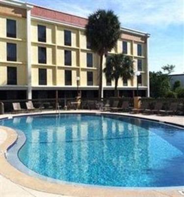 фото отеля Comfort Inn & Suites Airport Clearwater