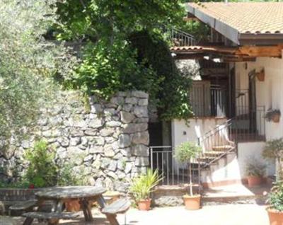 фото отеля Agriturismo La Casa Del Ghiro Pimonte