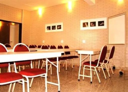 фото отеля Confiance Inn