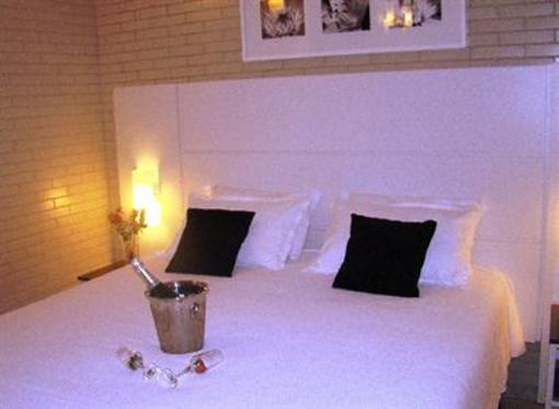 фото отеля Confiance Inn