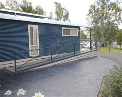 фото отеля BIG4 Deniliquin Paringa Holiday Park Cabins