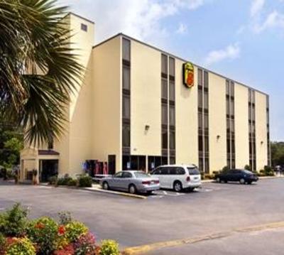 фото отеля Super 8 Myrtle Beach/Market Common Area