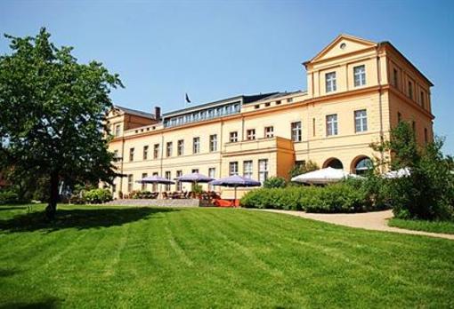 фото отеля Schloss Ziethen Hotel Kremmen
