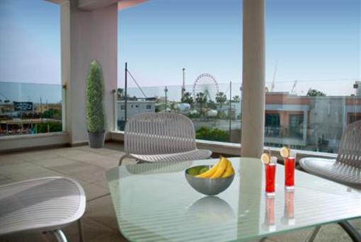 фото отеля Napian Suites