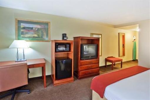 фото отеля Holiday Inn Express Carrollton
