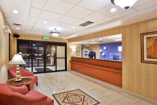 фото отеля Holiday Inn Express Carrollton