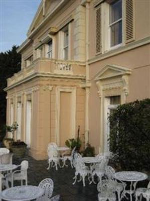 фото отеля Bishops Court Resort Garden House Hotel