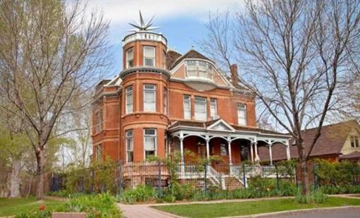 фото отеля Lumber Baron Inn & Gardens