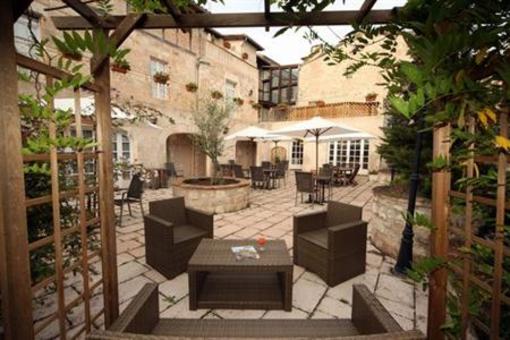 фото отеля Hotel Des Consuls Castelnau-de-Montmiral