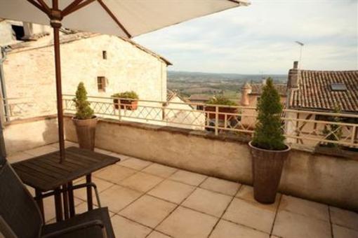 фото отеля Hotel Des Consuls Castelnau-de-Montmiral