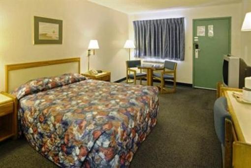 фото отеля Americas Best Value Inn Palm Springs