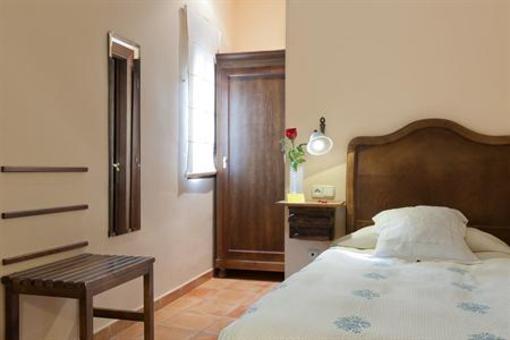 фото отеля Hotel Don Carlos Caceres
