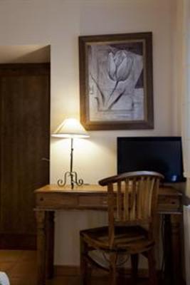 фото отеля Hotel Don Carlos Caceres