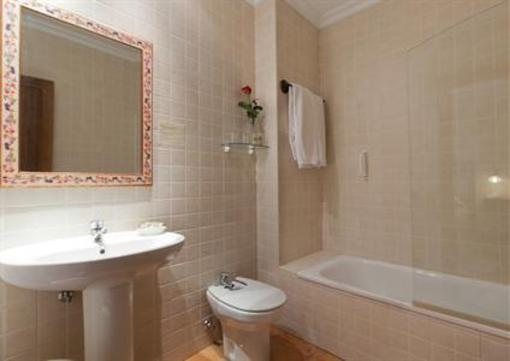 фото отеля Hotel Don Carlos Caceres