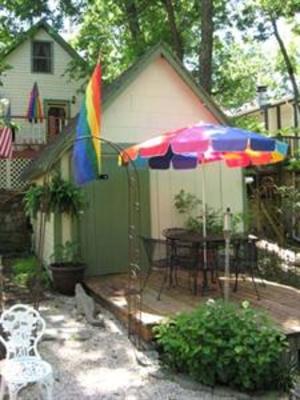 фото отеля Heart of the Hills Inn Eureka Springs