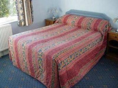фото отеля Castle Lodge Guest House Horley