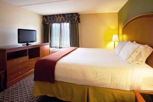 фото отеля Holiday Inn Express Hotel & Suites Charlotte Airport-Belmont
